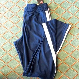 NWT Men's jogger pants